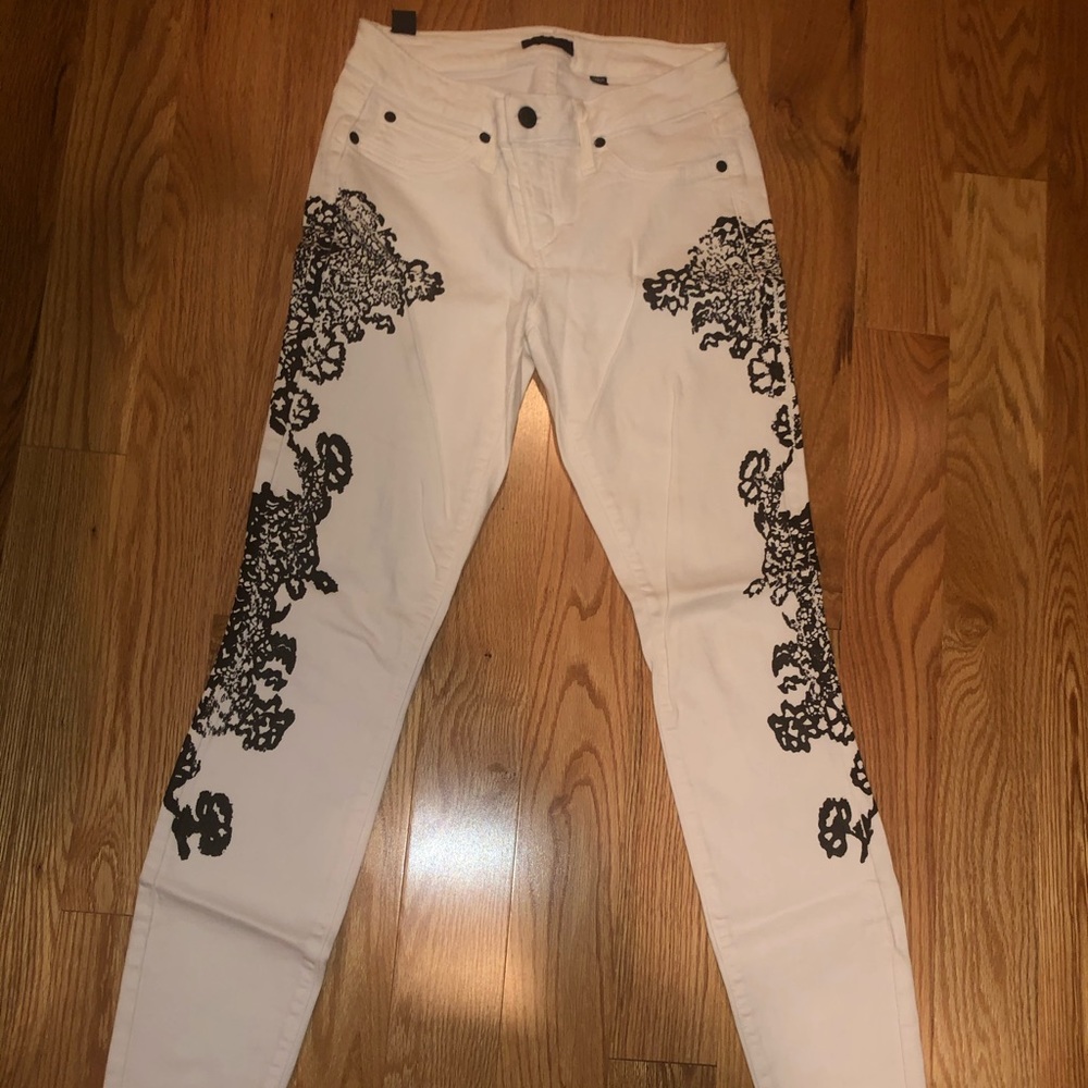 Bebe white skinny jeans